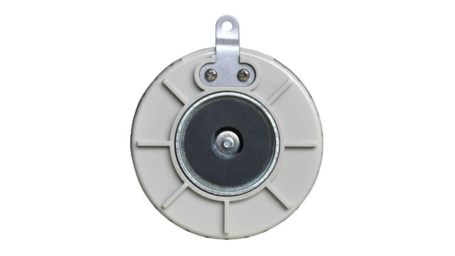 防水IP55仕様で底面にはマグネットを装備